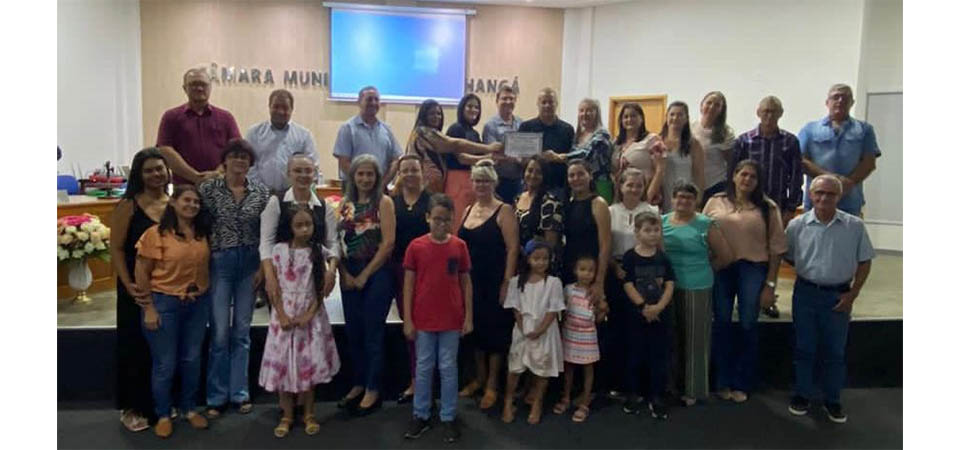 Itanhangá: Câmara de Vereadores homenageia professores premiados pelo Alfabetiza MT