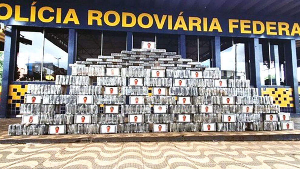PRF apreende 500 kg de cocaína e dá prejuízo de R$ 90 milhões ao tráfico