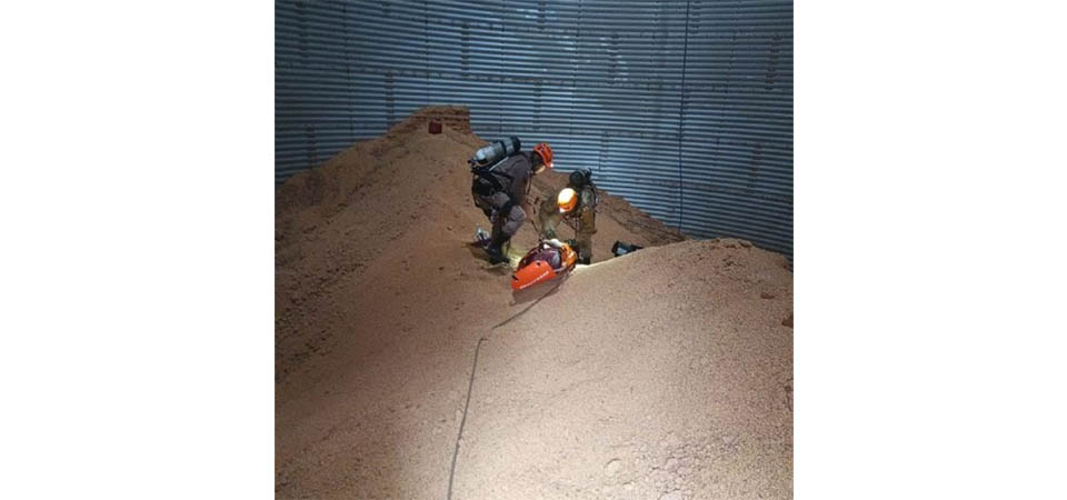 Trabalhador morre soterrado em silo de fazenda