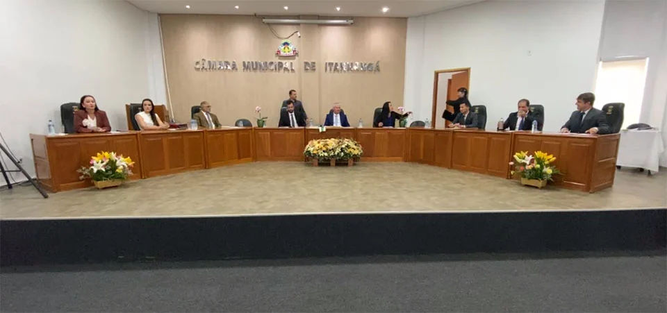 Itanhangá: Sessão solene empossa Vereadores, Prefeito e Vice Prefeita