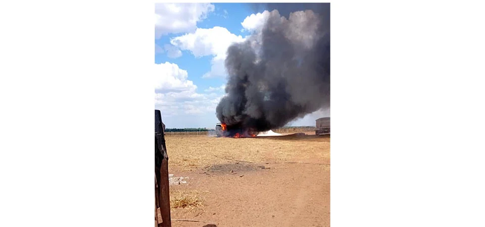 Itanhangá: URGENTE: Motorista morre carbonizado ao bascular caçamba para descarregar calcário. Vídeos