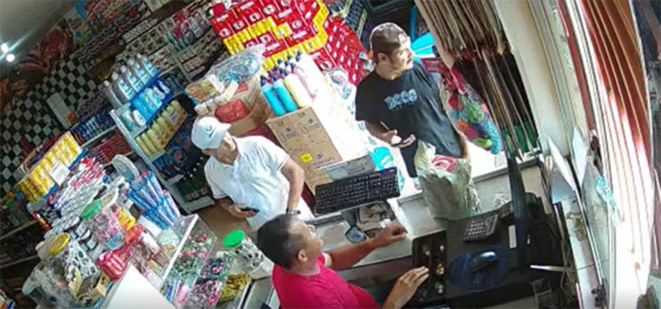 Homem é executado a tiros dentro de mercado. Vídeo