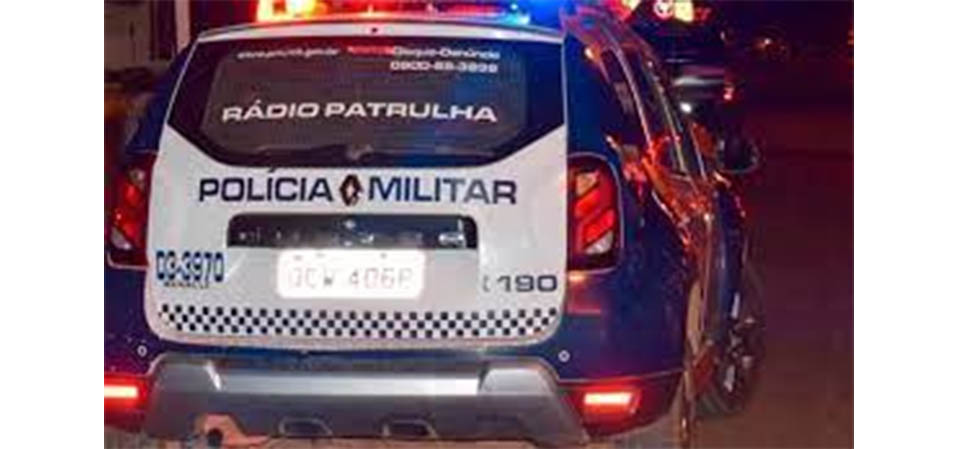 Após briga por causa do Facebook, mulher atira no marido