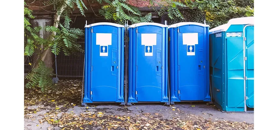 Saiba quais e quantas doenças você pode pegar no banheiro químico