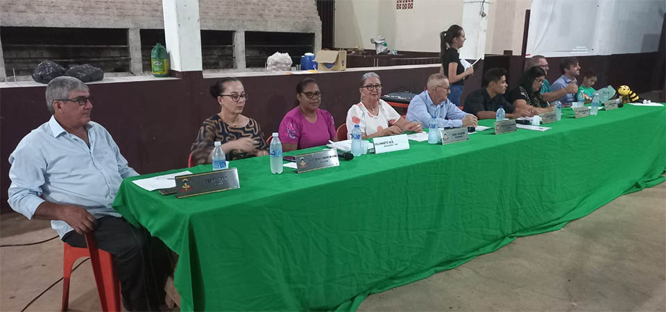 Homem chega atirando em bar e acaba morto por espancamento